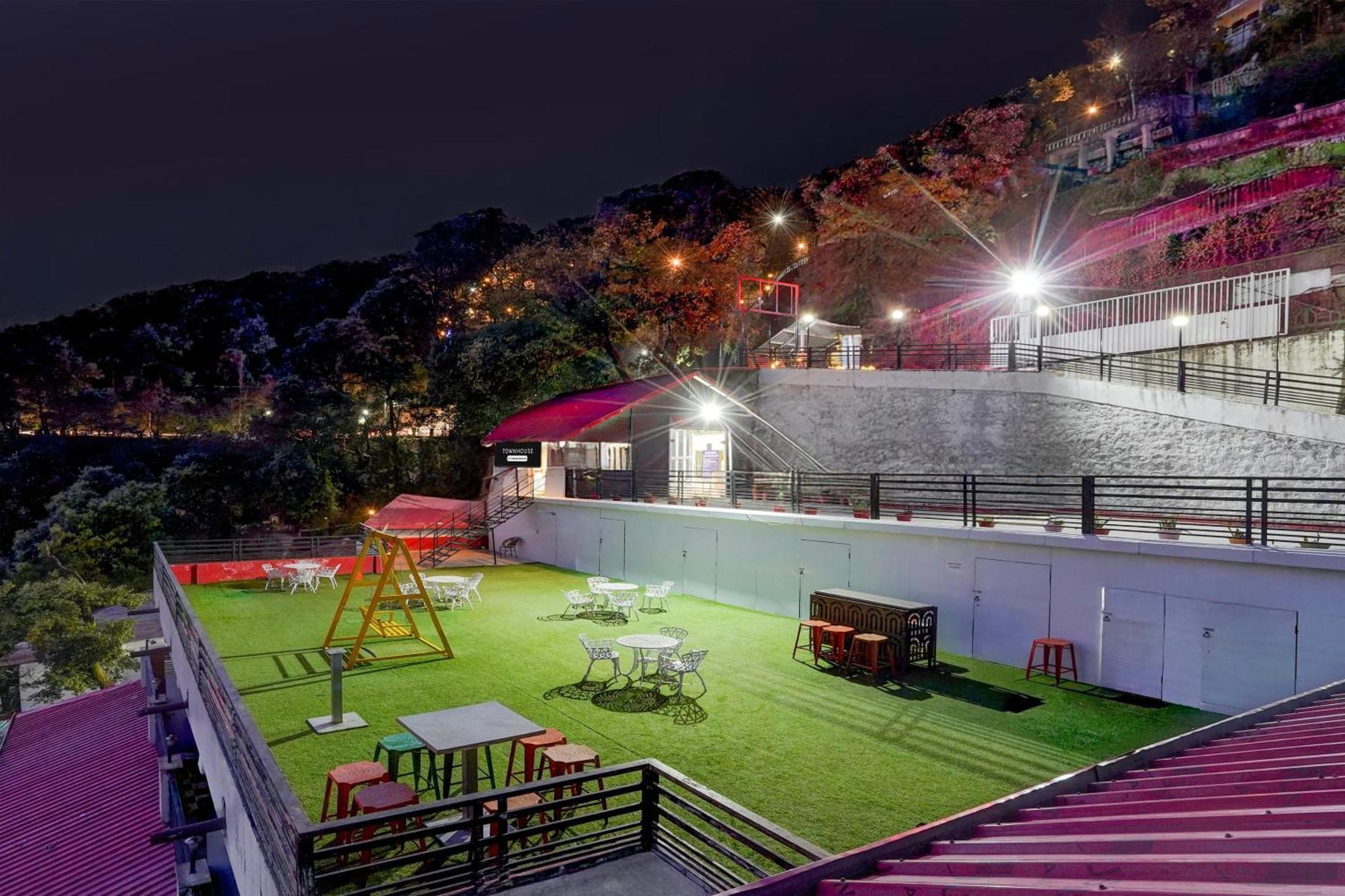 Super Townhouse Mall Road Near Library Chowk Mussoorie Exterior foto